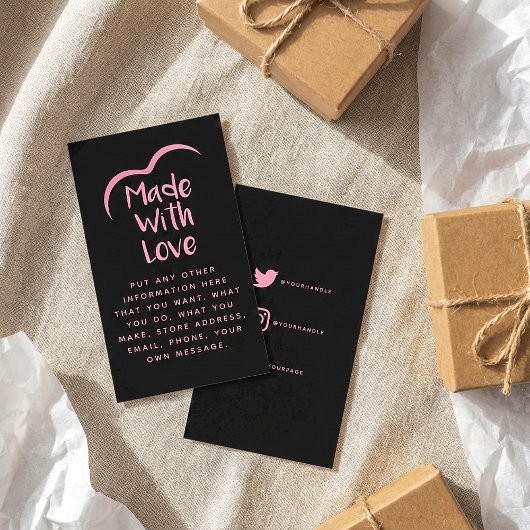 Rosa und schwarz, mit Silhouette des Herzens der L Begleitkarte