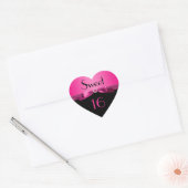 Rosa und schwarz Sweet 16 Heart Shaped Sticker (Umschlag)
