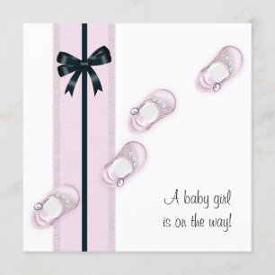 Rosa und schwarze Babyschuhe Baby Shower Einladung