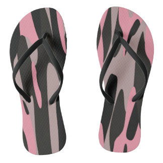 Rosa und schwarze Camouflage Abstrakt Badesandalen