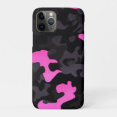 Rosa und schwarze Camouflage Case-Mate iPhone Hülle (Rückseite)