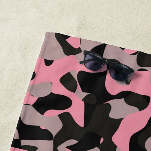 Rosa und schwarze Camouflage Strandtuch (Beispiel)