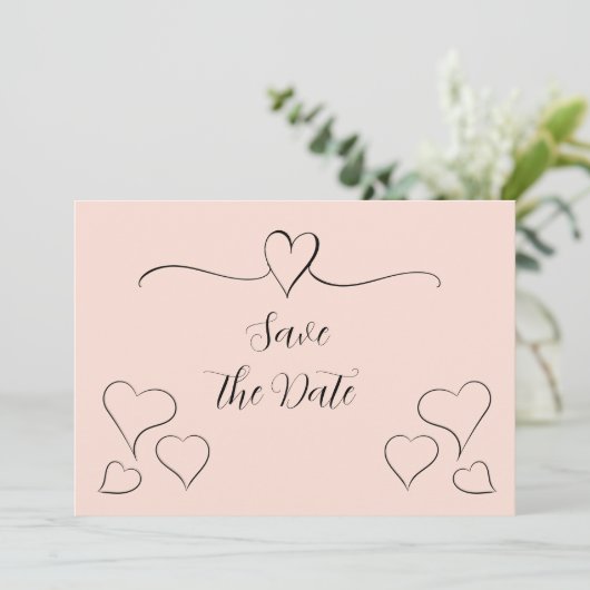 Rosa und schwarze Extravagante kalligraphische Her Save The Date (Stehend Vorderseite)