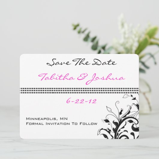 Rosa und schwarze Flora | Hochzeit Save The Date (Stehend Vorderseite)