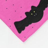 Rosa und schwarze Halloween-Fledermäuse Fleecedecke (Ecke)