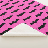 Rosa und schwarze Halloween-Fledermäuse Sherpadecke (3/4)