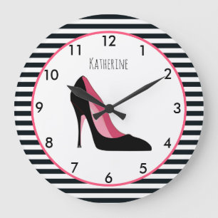 Rosa und schwarze High Heel Stiletto Schuhe Große Wanduhr