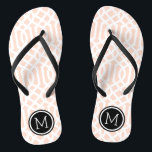 Rosa und schwarze Trellis Badesandalen<br><div class="desc">Maßgeschneiderte,  bedruckte Flop-Sandalen mit einem stilvollen,  modernen Trellis-Muster und einem eigenen Monogramm oder einem anderen Text in einem Kreisrahmen. Klicken Sie auf Anpassen,  um Schriftart und Farben zu ändern oder eigene Bilder hinzuzufügen,  um ein einzigartiges Design zu erstellen!</div>