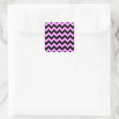 Rosa und schwarze Zigzag Quadratischer Aufkleber (Tasche)