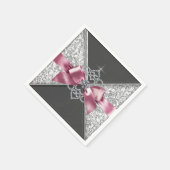 Rosa und schwarzer Diamantbügel Serviette (Ecke)