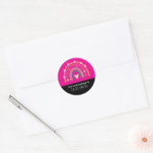 Rosa und schwarzer Regenbogen-Kindername  Runder Aufkleber (Umschlag)