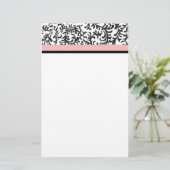 Rosa und schwarzes Blumenmuster Briefpapier (Stehend Vorderseite)