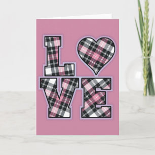 Rosa und schwarzes Karo-gestapelte LOVE-Buchstaben Feiertagskarte