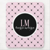 Rosa und schwarzes Schleifenmonogramm Mousepad (Vorne)
