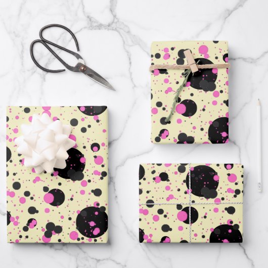 Rosa und schwarzes Tupfen-Geschenkpapier Geschenkpapier Set (Vorderseite)