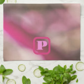 Rosa und Taupe Camouflage Abstrakt Chic Mit Monogr Geschirrtuch (Gefaltet)