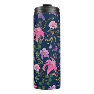 Rosa und violette Blume mit grünen Blätter auf der Thermosbecher
