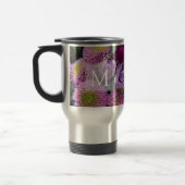 Rosa und violette Blumenmonogramm Reisebecher (Links)