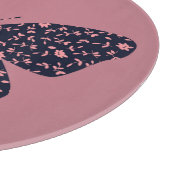 Rosa und violette Blumenschmetterlinge Schneidebrett (Ecke)