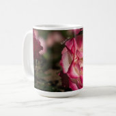 Rosa und Weiß Kaffeetasse (Vorderseite Links)