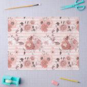 Rosa und weiße Blume auf gestrichener Decke Seidenpapier (Basteln)