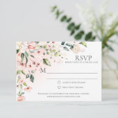 Rosa und weiße Blume mit RSVP-Karten im Grünen RSVP Karte (Stehend Vorderseite)