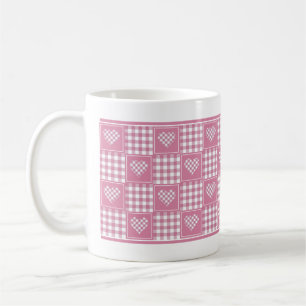 Rosa und weiße Büffelkariert-Patchwork-Herzen Kaffeetasse