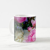 Rosa und weiße Erdnüsse Kaffeetasse (Vorderseite Links)