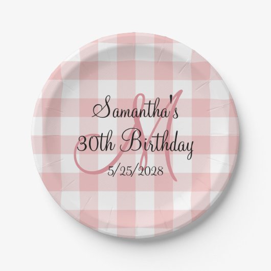 Rosa und Weiße Gingham Monogram Birthday Pappteller (Vorderseite)