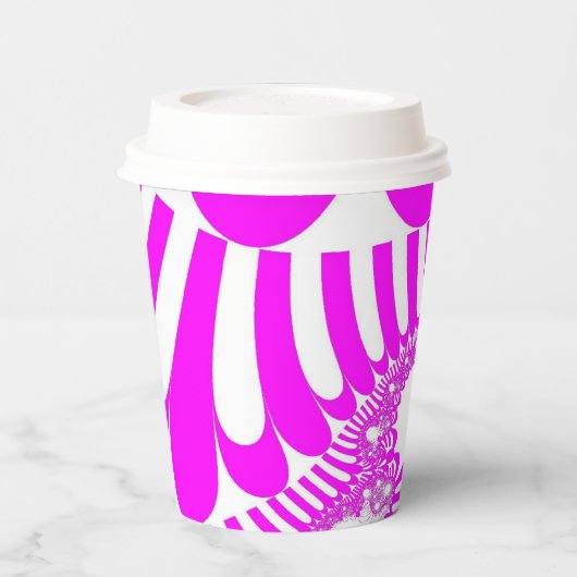 Rosa und weiße Mod Pappbecher (Links)