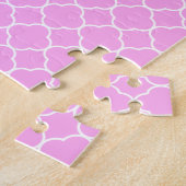 Rosa und weiße Quatrefolienmuster Puzzle (Seite)