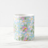 Rosa und weiße Rose auf Sky Blue Kaffeetasse (Mittel)