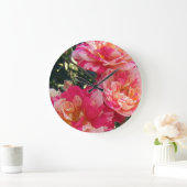 Rosa und weiße Streifen Rose Blumenstrauß Große Wanduhr (Zuhause)