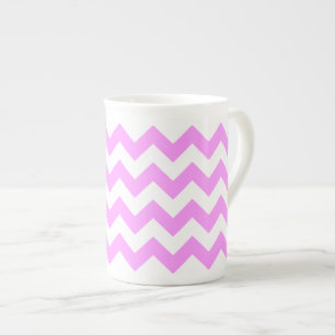 Rosa und weiße Zigzag Porzellantasse