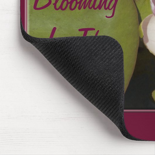 Rosa Wasser-Lilie Mousepad (Ecke)