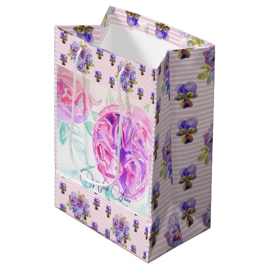 Rosa Wasserfarbe Lilac Rose Blume Bläserfarben Mittlere Geschenktüte (Vorderseite Schrägansicht)