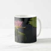 Rosa Wasserlilie Kaffeetasse (VorderseiteRechts)