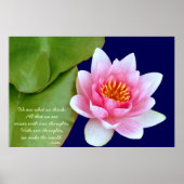 Rosa Wasserlilie mit Buddha-Zitat Poster (Vorne)