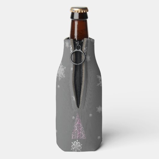 Rosa Weihnachtsbaum und Schneeflocken Flasche Cool Flaschenkühler (Flasche Rückseite)