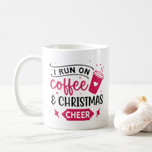 Rosa Weihnachtslauf auf Kaffee und Weihnachts-Chef Kaffeetasse