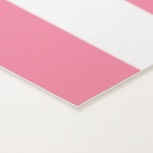 Rosa-weiß gestreifte Yogamatte