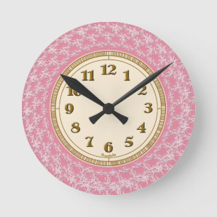 Rosa, Weiß und Goldenes Spitzmuster Runde Wanduhr