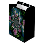 Rosa, weiße Perle, Blumenmandala Mittlere Geschenktüte (Rückseite Schrägansicht)
