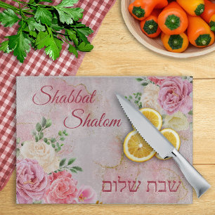 Rosa weiße Rosen auf Marmorboden Wasserfarbe Schneidebrett