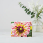 Rosa, weiße u. gelbe Dahlie Visitenkarte (Stehend Vorderseite)