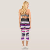 Rosa, weiße und graue Abstrakte Streifen Capri Leggings (Rückseite)