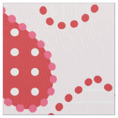 Rosa, weiße und rote Herzmuster Stoff (Nahaufnahme)