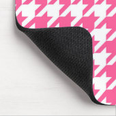 Rosa-weißes Houndstooth-Karomuster-Design Mousepad (Ecke)