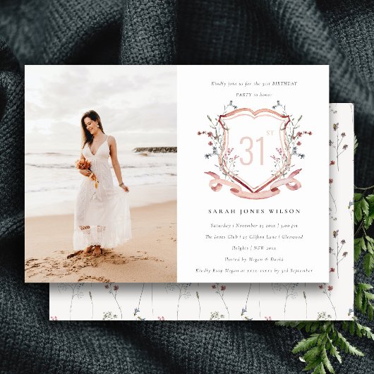 Rosa Wildblume Monogram Wappen Foto Geburtstag Einladung