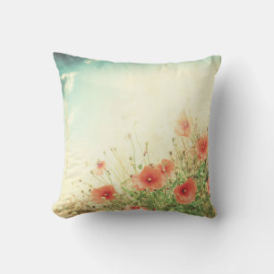 Rosa Wilde Blumen auf dem Feld Wurf Couch Kissen